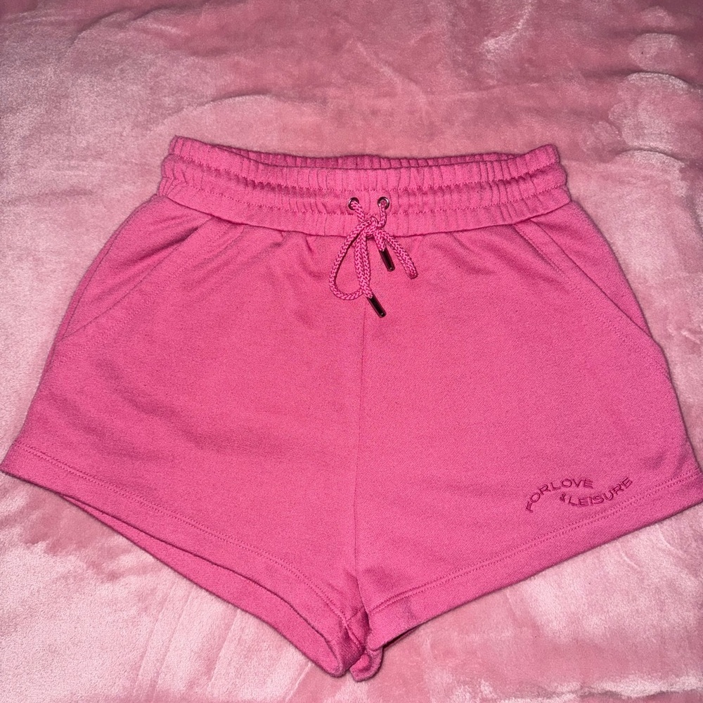 For Love & Lemons Pink Shorts Sweat Shorts‎ Size Small Nwot